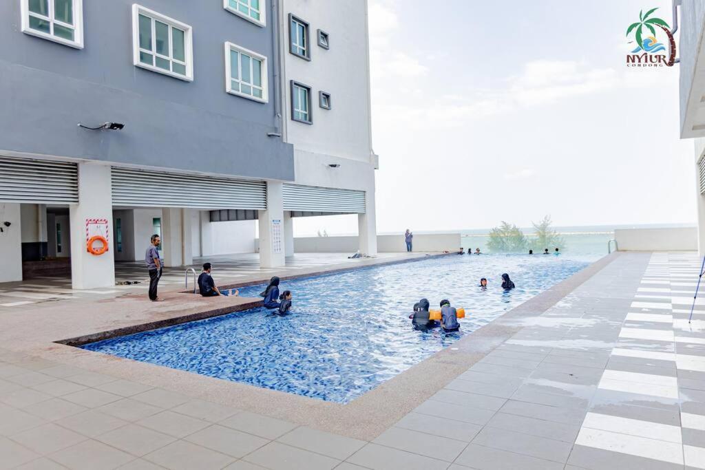 New Drawbridge Condo With Seaview And Pool Kuala Terengganu Luaran gambar